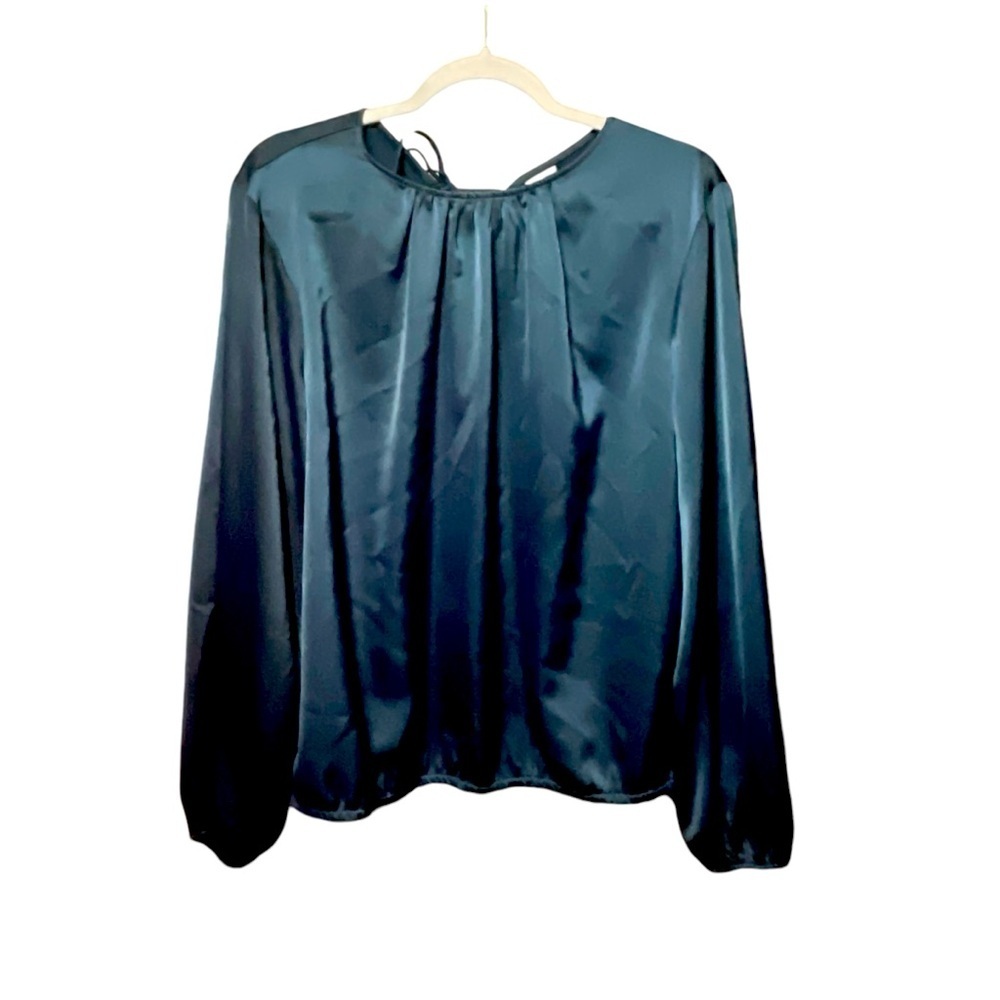 Worthington size XXL new with tag teal top with tie on back of neck. So pretty.